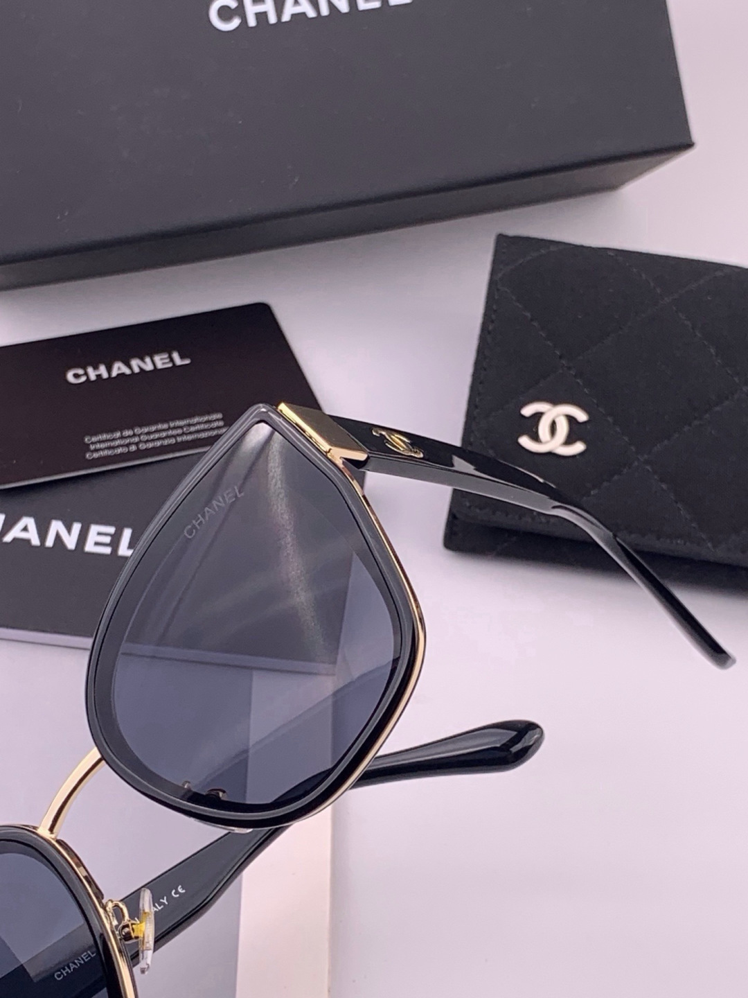 【CHANEL】香奈儿 新款潮流爆款 时尚圆框太阳镜 佩戴舒适 网红潮款墨镜  女士高清加厚偏光太阳镜🕶️ 🎉高品质TR