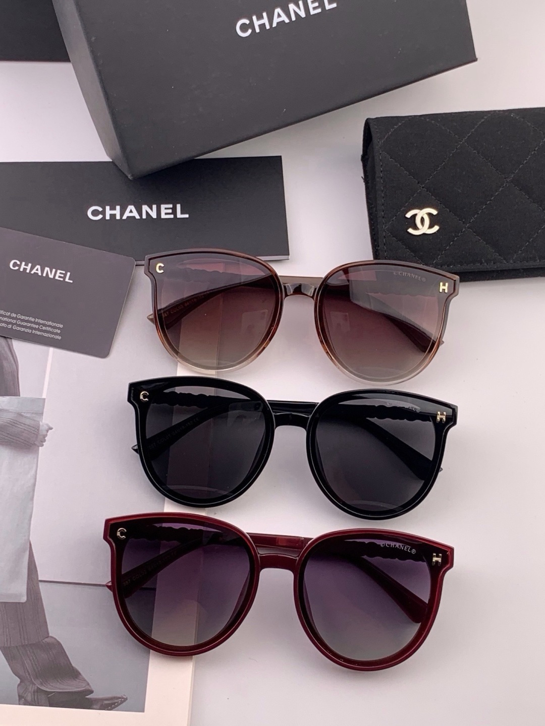 🔺CHANEL🔻官方早春新款，众多明星同款[色]香奈儿‼️‼️新款珍珠大框偏光墨镜 ，🌈🌈宝丽来超清偏光太阳镜🔝🔝型号：