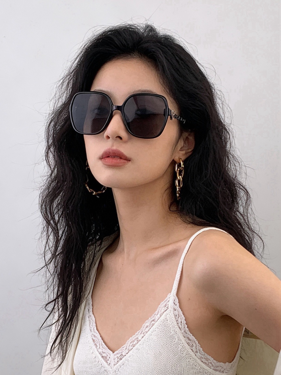【CHANEL】香奈儿 新款潮流爆款 时尚方框太阳镜 佩戴舒适 网红潮款墨镜  女士高清加厚偏光太阳镜🕶️ 🎉高品质TR