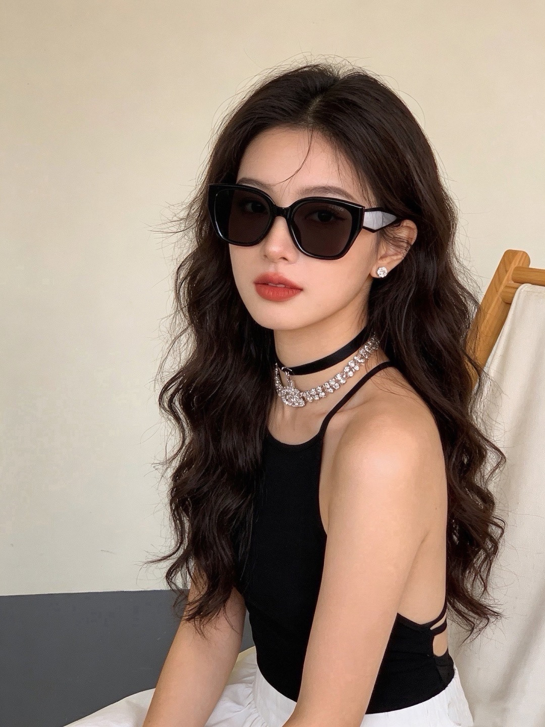 GUCCI  新款偏光太眼镜，情侣款时尚方框太阳镜佩戴舒适网红潮流款墨镜，大气女人范儿，大脸小脸都好看 ！型号：G082