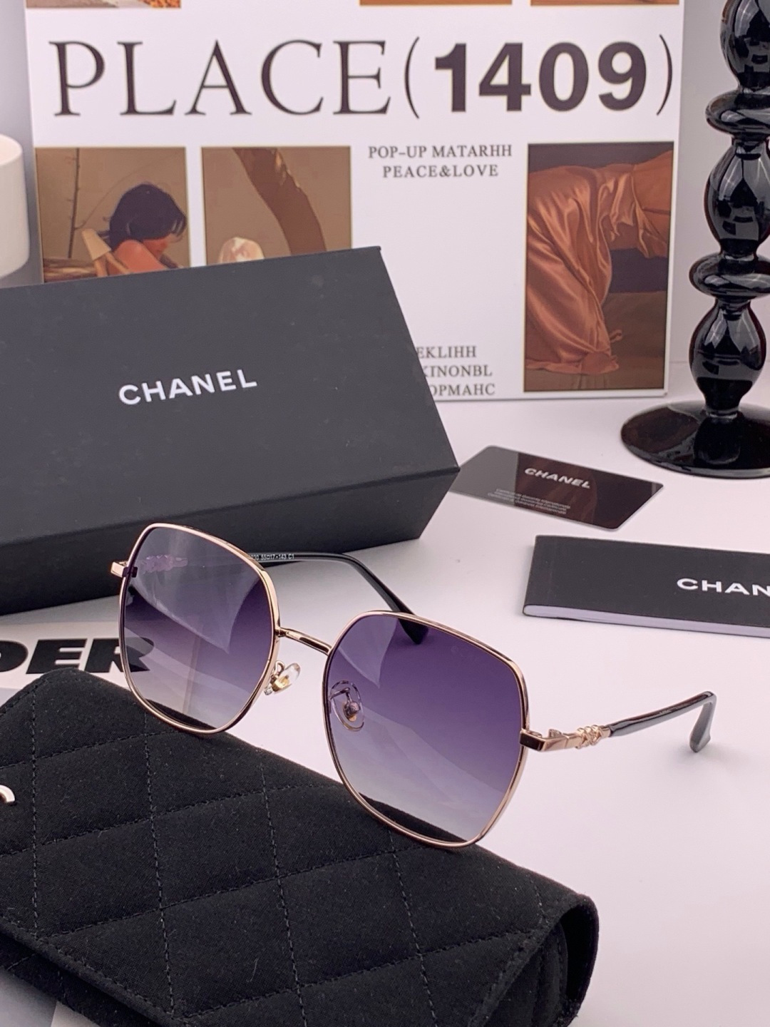 新品CHANEL 香奈儿太阳镜以独特魅力和前卫风格诠释春夏最新眼镜，质感超好佩带舒适 型号：CH0193