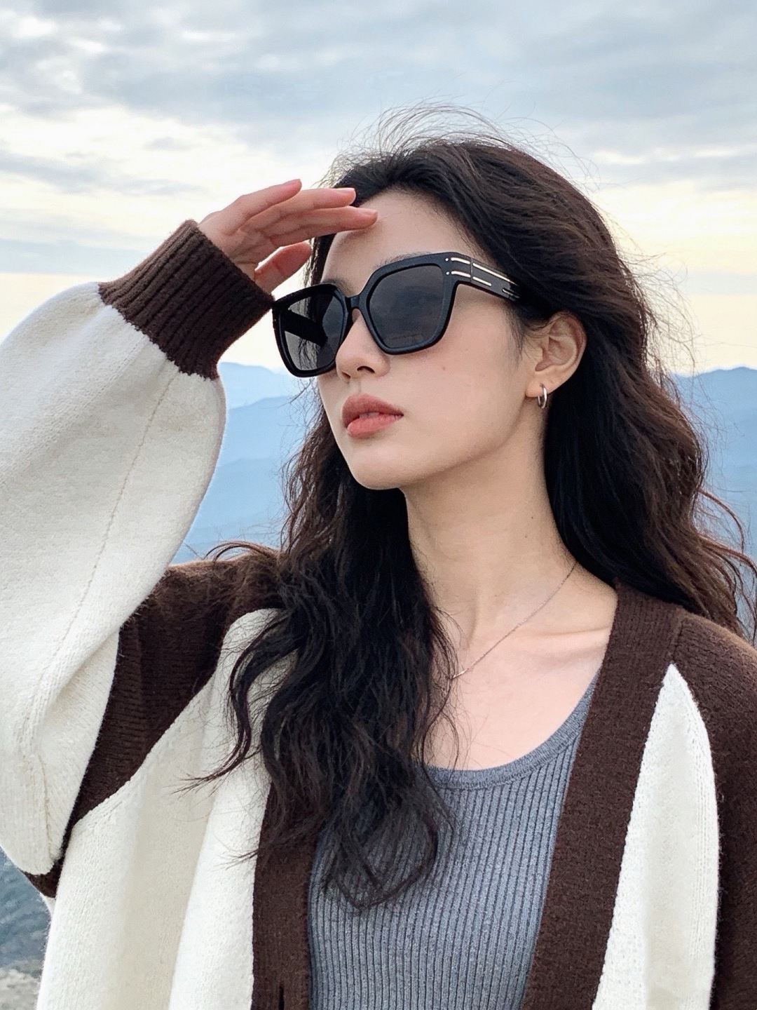 【DIOR】新款潮流爆款 时尚方框太阳镜 佩戴舒适 网红潮款墨镜  女士高清加厚偏光太阳镜🕶️ 🎉高品质TR镜框 ♥️♥