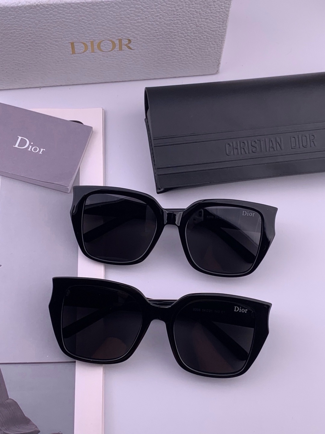 【DIOR】新款潮流爆款 时尚方框太阳镜 佩戴舒适 网红潮款墨镜  女士高清加厚偏光太阳镜🕶️ 🎉高品质TR镜框 ♥️♥