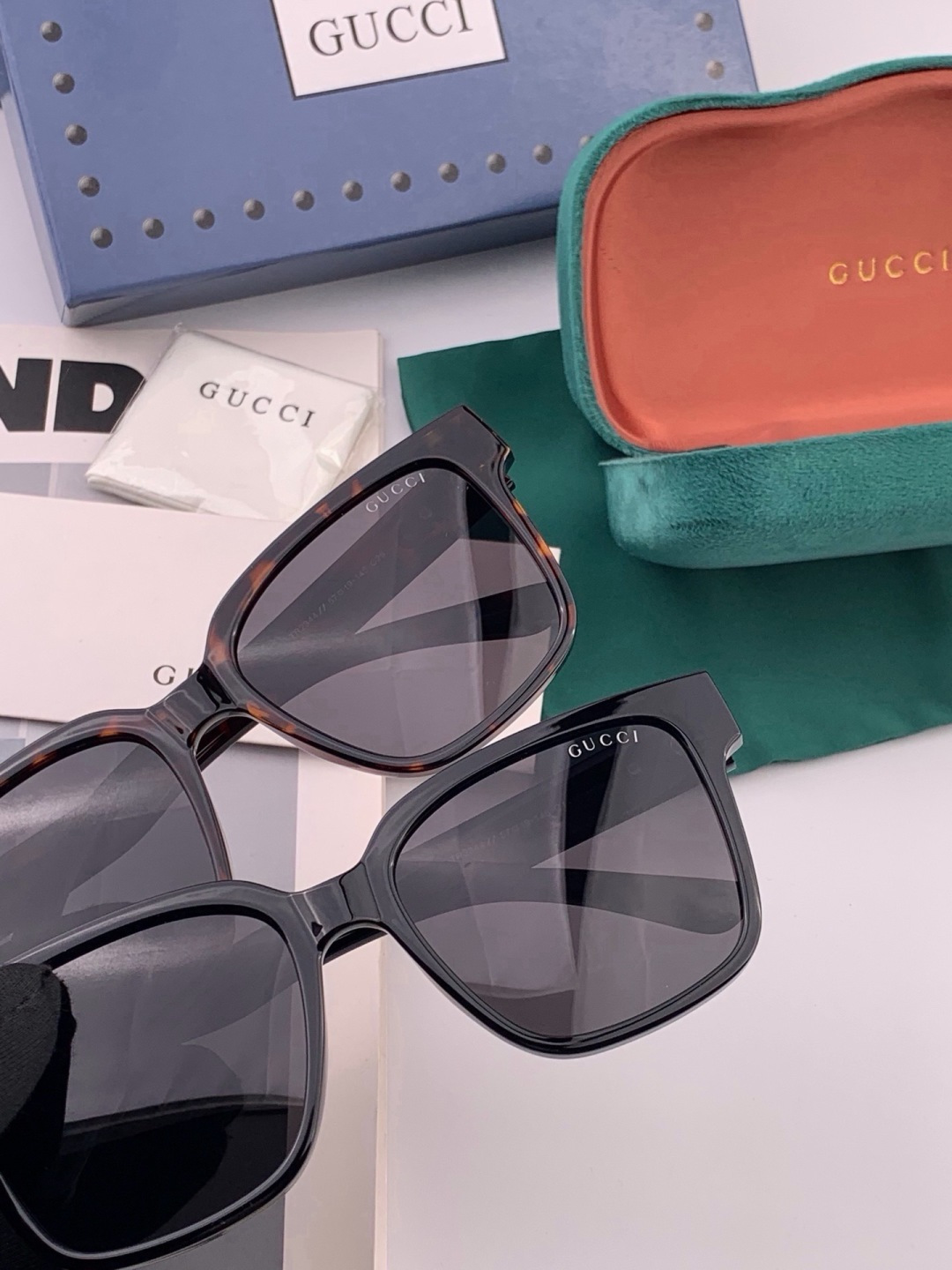 GUCCI  新款偏光太眼镜，情侣款时尚方框太阳镜佩戴舒适网红潮流款墨镜，大气女人范儿，大脸小脸都好看 ！型号：G423
