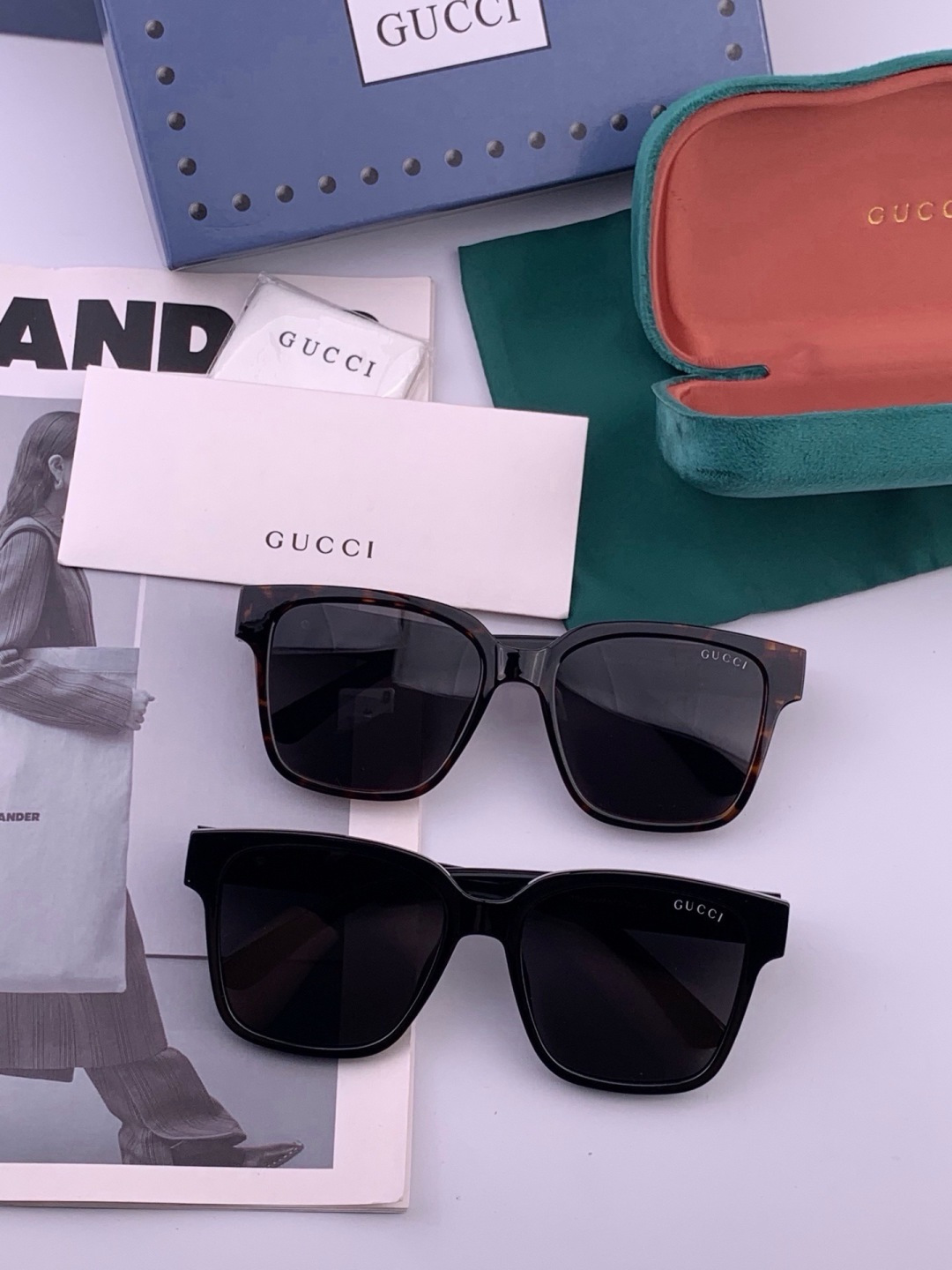 GUCCI  新款偏光太眼镜，情侣款时尚方框太阳镜佩戴舒适网红潮流款墨镜，大气女人范儿，大脸小脸都好看 ！型号：G423