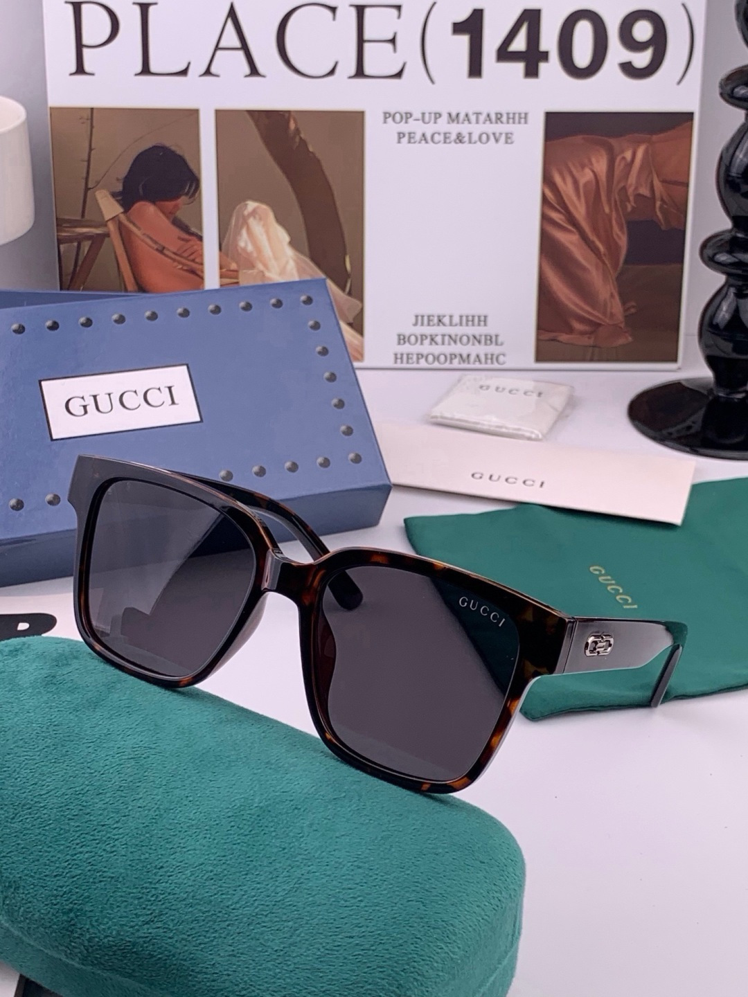 GUCCI  新款偏光太眼镜，情侣款时尚方框太阳镜佩戴舒适网红潮流款墨镜，大气女人范儿，大脸小脸都好看 ！型号：G423