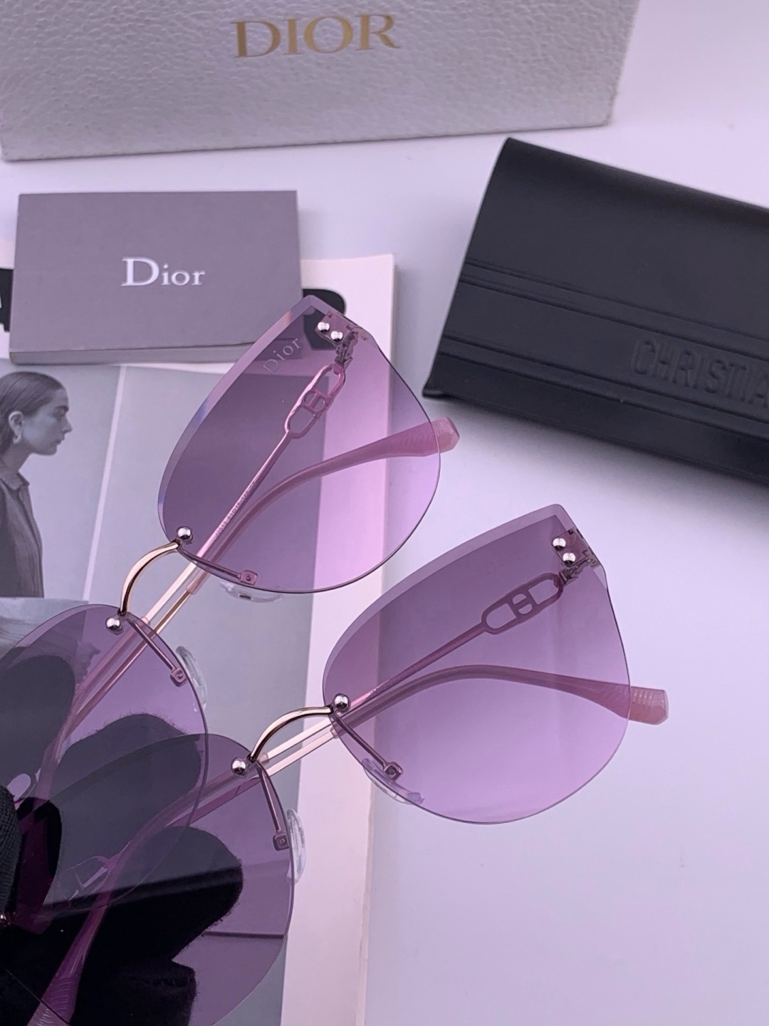 DIOR🌋☔️时尚无框太阳镜镜片 顶级奢侈品[强] 高品质[胜利][亲亲]🍦🍨 [得意] 气质非凡😄 🍫🍪女士开车墨镜[