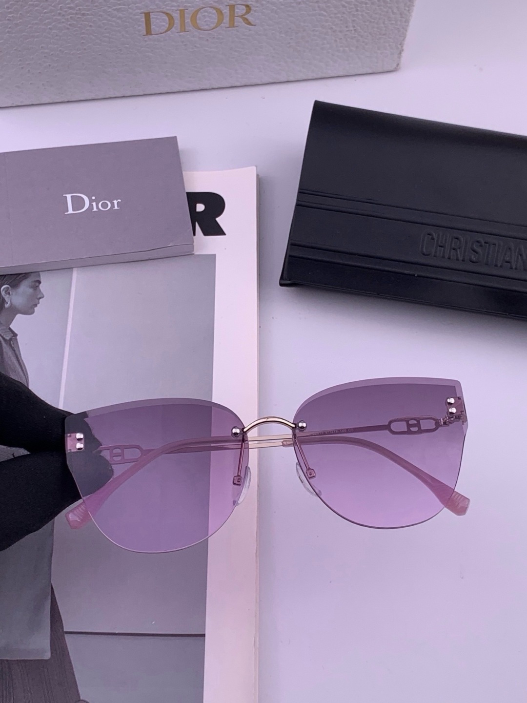 DIOR🌋☔️时尚无框太阳镜镜片 顶级奢侈品[强] 高品质[胜利][亲亲]🍦🍨 [得意] 气质非凡😄 🍫🍪女士开车墨镜[