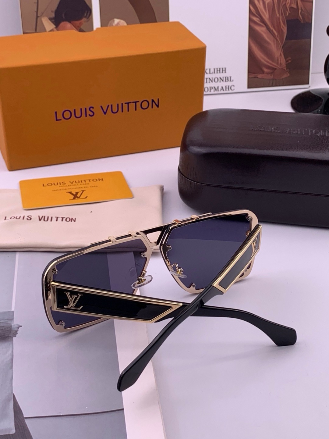 LV🔥高品质男女款”太阳镜🔥 开车钓鱼都可🔥百搭显瘦墨镜韩版男士飞行员大框司机开车防紫外线太阳镜，型号：L501