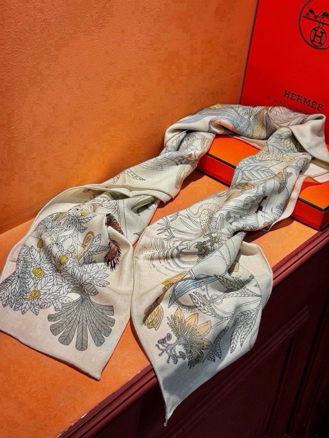 羊绒新款🆕👏买了都说好看‼️推荐💕爱马仕双面同色羊绒方巾,【奇珍乐园双面同色140】顶级工艺超值‼️爱马仕专柜爆款🎁💟立 羊绒新款🆕👏买了都说好看‼️推荐💕爱马仕双面同色羊绒方巾,【奇珍乐园双面同色140】顶级工艺超值‼️爱马仕专柜爆款🎁💟立
