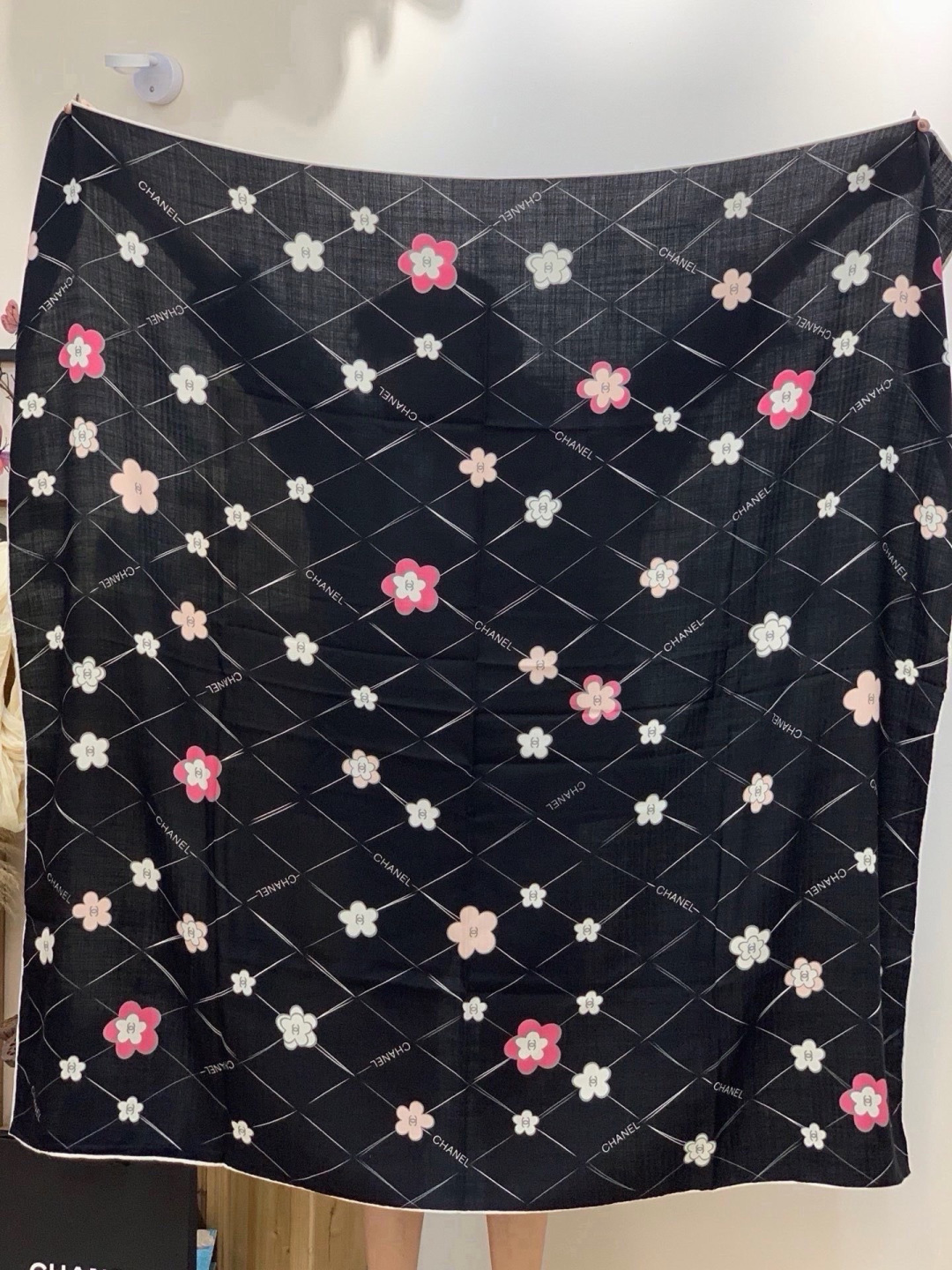 📦新款💖💖🏻🏻【山茶花印花140】140丝绒双面同色印花方巾‼️抢‼️VIP推荐 ‼️下手一定要快【高端 大爱 ‼️纯羊