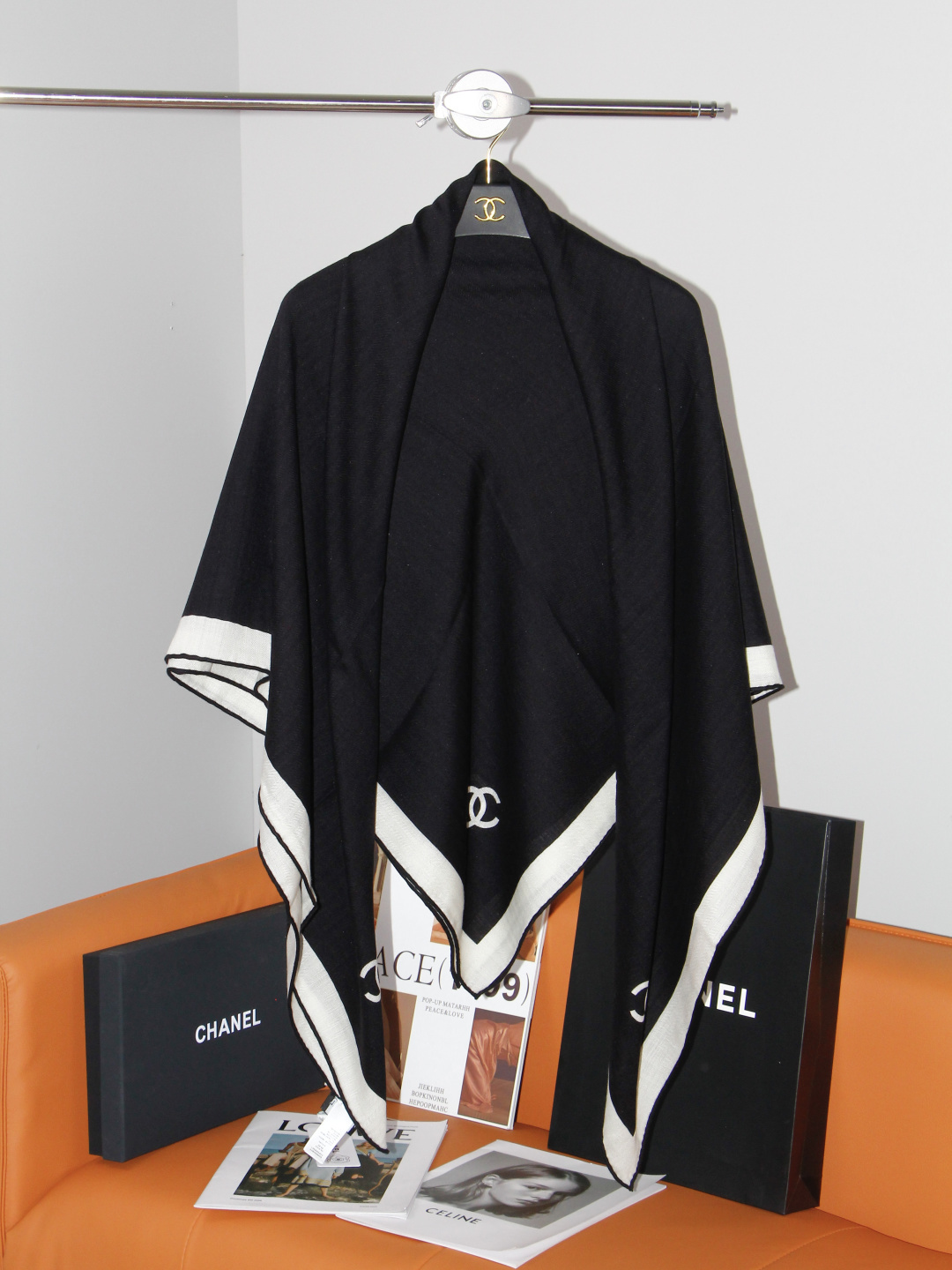 2026秋冬新品 Chanel  140披肩 30%真丝70%羊绒 马修.布拉齐将自己的首个系列作品构思为一场与嘉柏丽尔