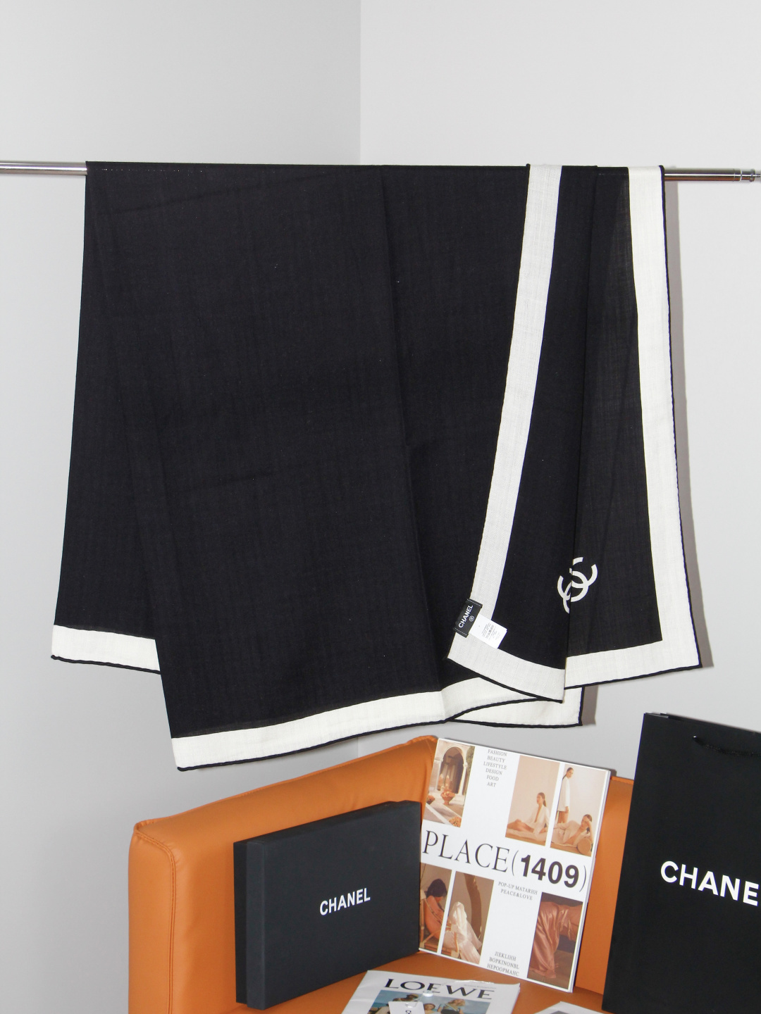 2026秋冬新品 Chanel  140披肩 30%真丝70%羊绒 马修.布拉齐将自己的首个系列作品构思为一场与嘉柏丽尔