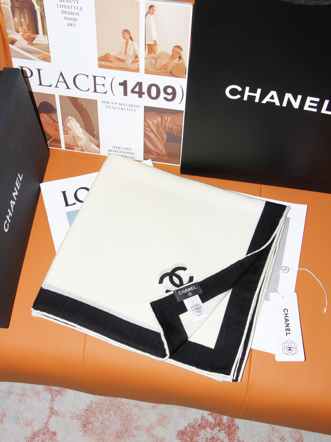 2026秋冬新品 Chanel 140披肩 30%真丝70%羊绒 马修.布拉齐将自己的首个系列作品构思为一场与嘉柏丽尔 2026秋冬新品 Chanel 140披肩 30%真丝70%羊绒 马修.布拉齐将自己的首个系列作品构思为一场与嘉柏丽尔