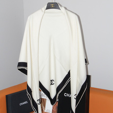 2026秋冬新品 Chanel 140披肩 30%真丝70%羊绒 马修.布拉齐将自己的首个系列作品构思为一场与嘉柏丽尔 2026秋冬新品 Chanel 140披肩 30%真丝70%羊绒 马修.布拉齐将自己的首个系列作品构思为一场与嘉柏丽尔