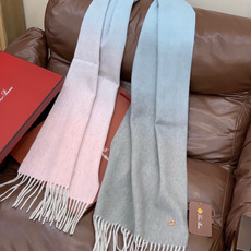 ✨✨太美了😍 【皮安娜】情侣款 美到要尖叫😱专柜最新款🎊英伦欧美范儿「多色渐变」又是一款即时尚又实用的大围巾&长巾,🎆 ✨✨太美了😍 【皮安娜】情侣款 美到要尖叫😱专柜最新款🎊英伦欧美范儿「多色渐变」又是一款即时尚又实用的大围巾&长巾,🎆