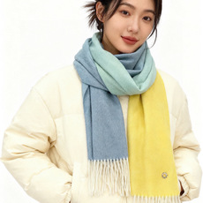 ✨✨太美了😍 【皮安娜】情侣款 美到要尖叫😱专柜最新款🎊英伦欧美范儿「多色渐变」又是一款即时尚又实用的大围巾&长巾,🎆 ✨✨太美了😍 【皮安娜】情侣款 美到要尖叫😱专柜最新款🎊英伦欧美范儿「多色渐变」又是一款即时尚又实用的大围巾&长巾,🎆