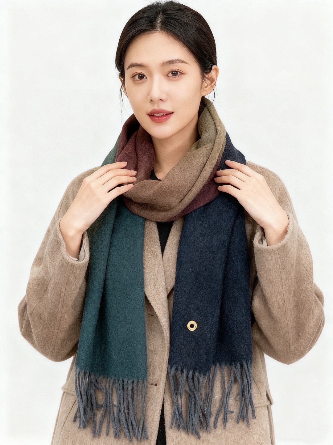 ✨✨太美了😍 【皮安娜】情侣款  美到要尖叫😱专柜最新款🎊英伦欧美范儿「多色渐变」又是一款即时尚又实用的大围巾&长巾，🎆