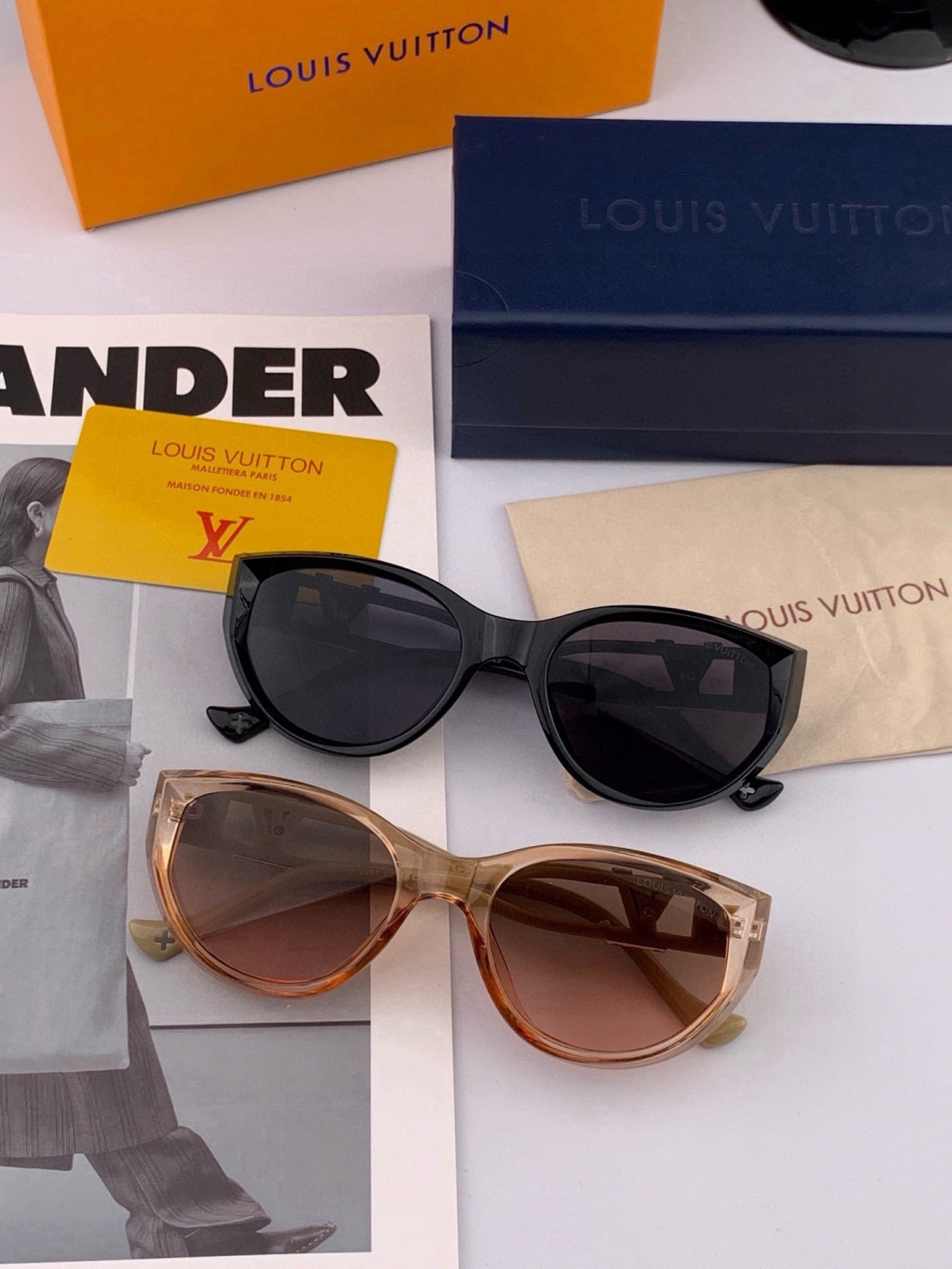 LV 开春新款  潮流爆款 时尚方框太阳镜 高品质 佩戴舒适 网红潮款墨镜 型号L1231 