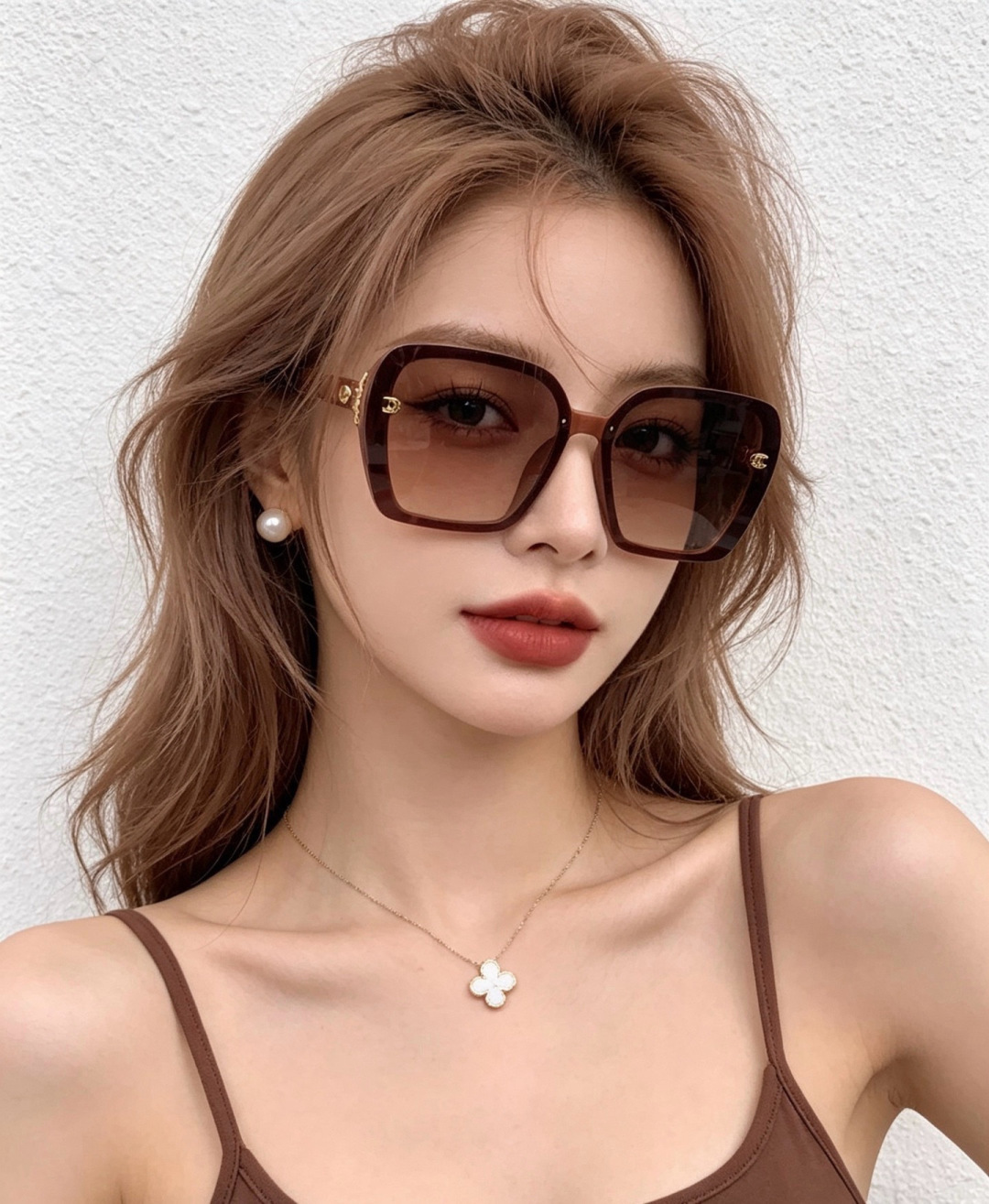 🔺CHANEL🔻官方早春新款，众多明星同款[色]香奈儿‼️‼️新款大框偏光墨镜 ，镜腿LOGO小珍珠🌈🌈宝丽来超清偏光太