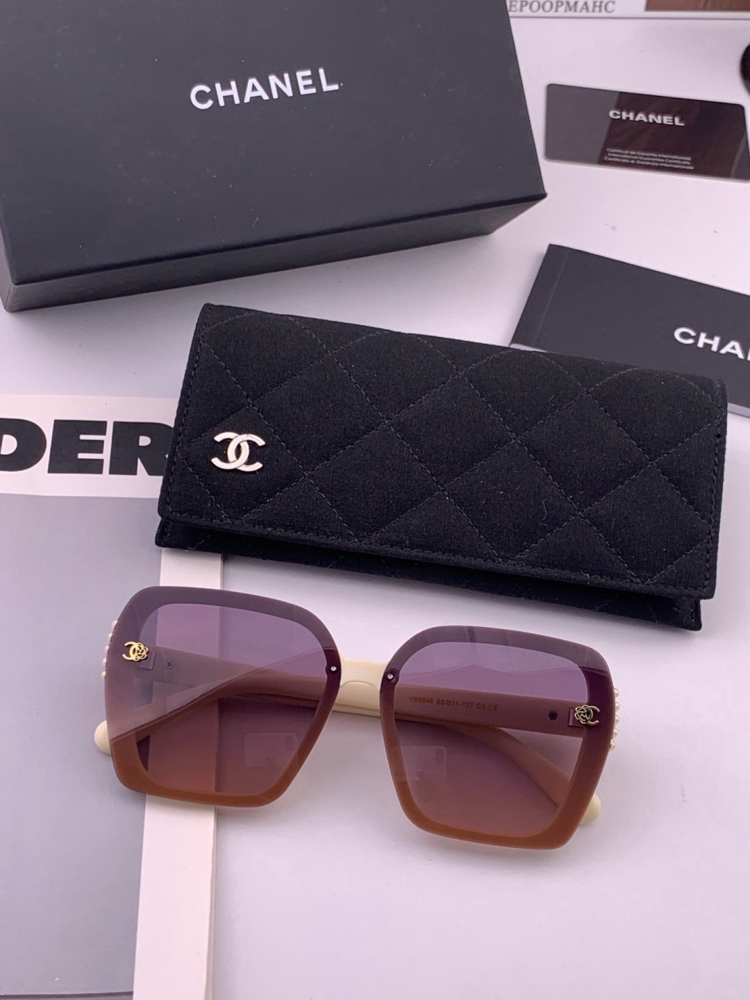 🔺CHANEL🔻官方早春新款，众多明星同款[色]香奈儿‼️‼️新款大框偏光墨镜 ，镜腿LOGO小珍珠🌈🌈宝丽来超清偏光太