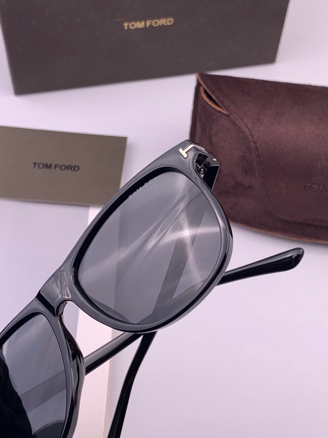 【TOMFORD】汤姆福特 爆款来袭！经典火爆作品 重磅出击 ！超经典偏光眼镜，时刻展现时尚大牌风范！我心动，💓我选择！