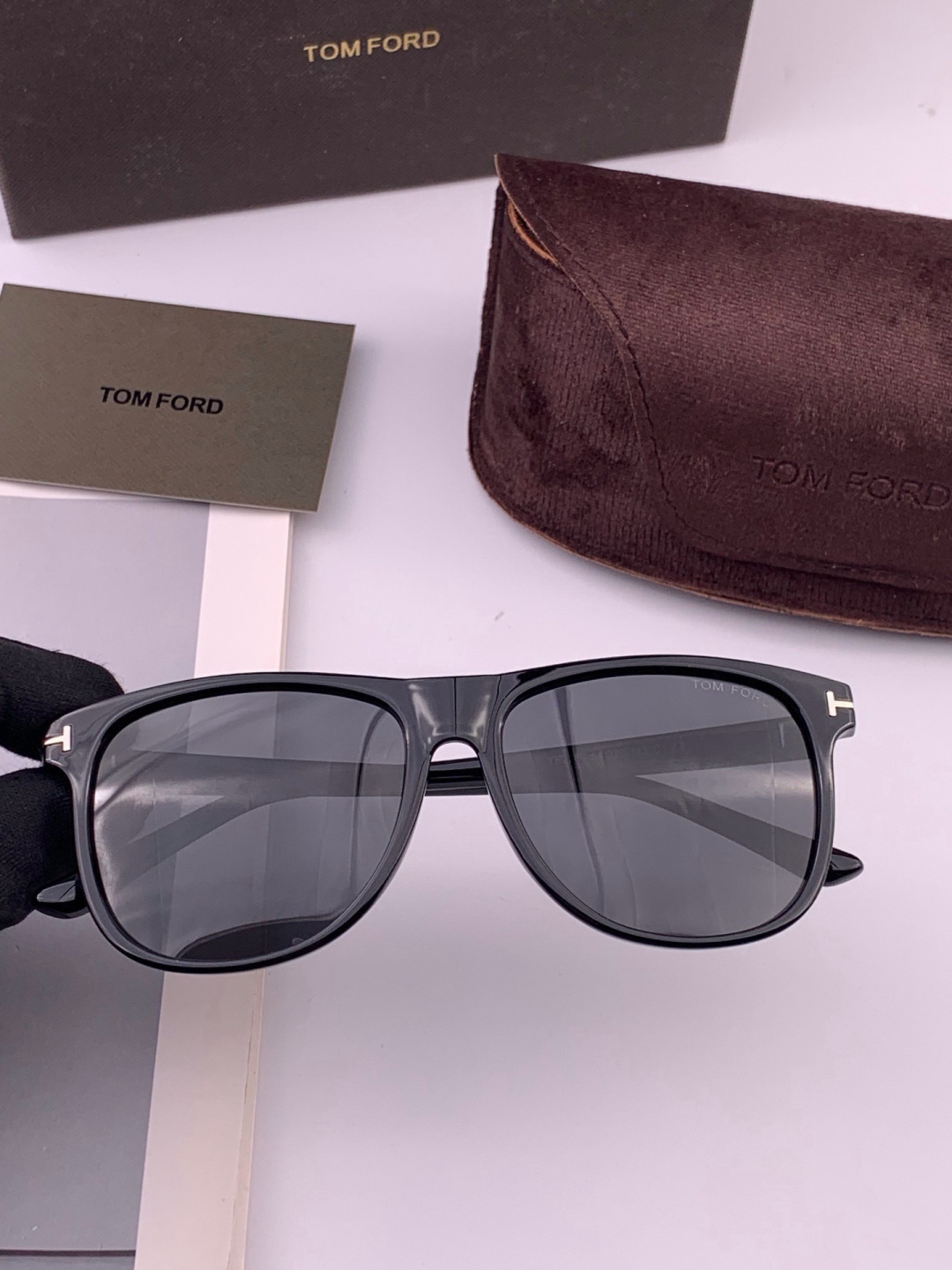 【TOMFORD】汤姆福特 爆款来袭！经典火爆作品 重磅出击 ！超经典偏光眼镜，时刻展现时尚大牌风范！我心动，💓我选择！