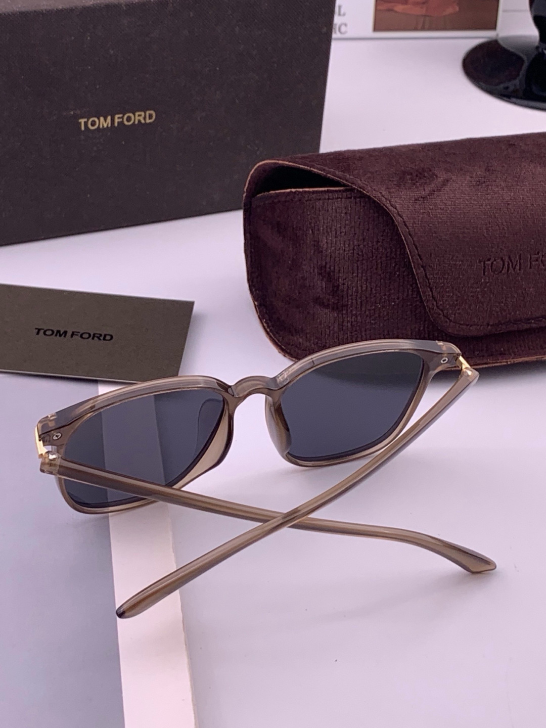【TOMFORD】汤姆福特 爆款来袭！经典火爆作品 重磅出击 ！超经典偏光眼镜，时刻展现时尚大牌风范！我心动，💓我选择！