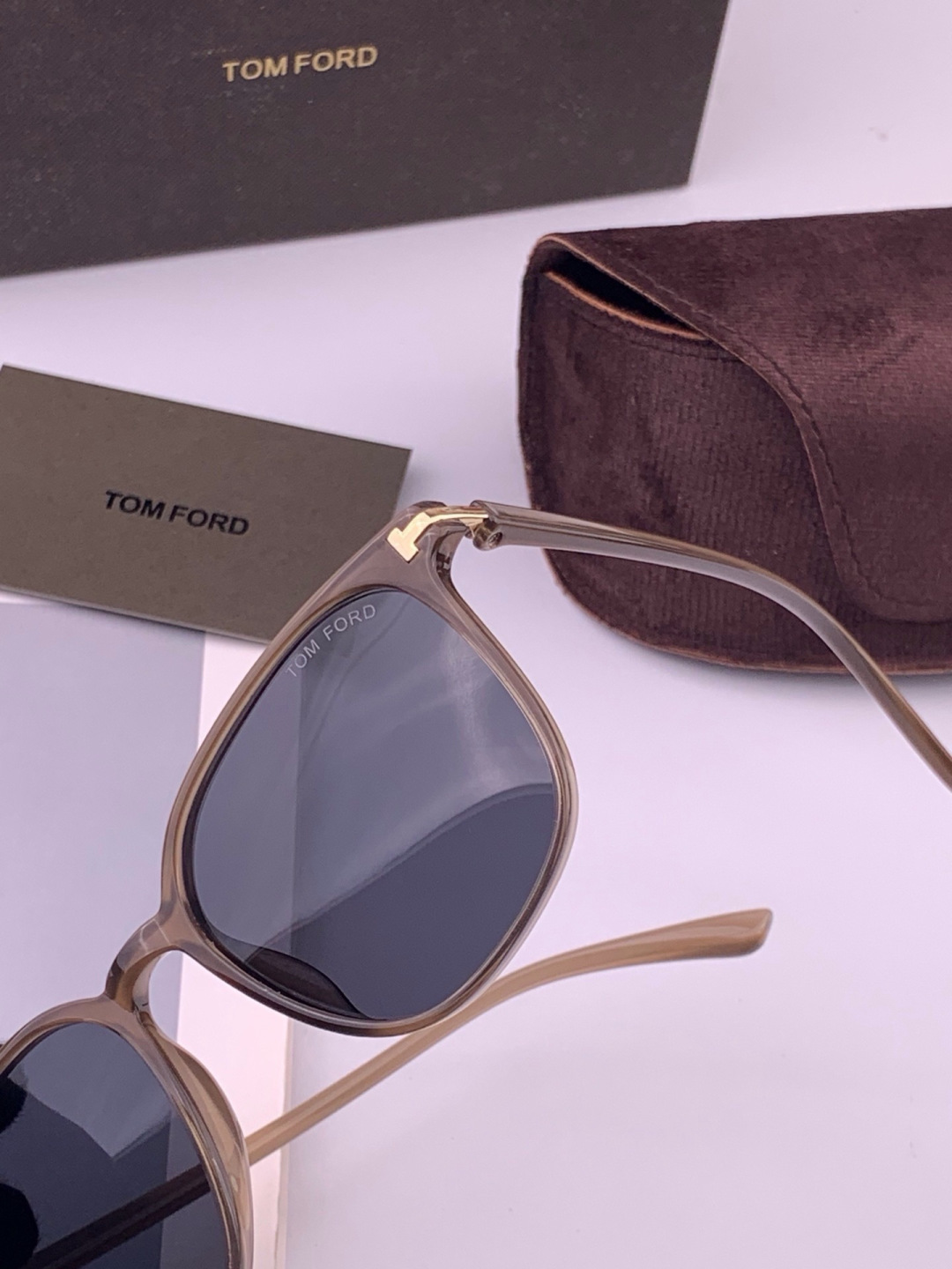 【TOMFORD】汤姆福特 爆款来袭！经典火爆作品 重磅出击 ！超经典偏光眼镜，时刻展现时尚大牌风范！我心动，💓我选择！