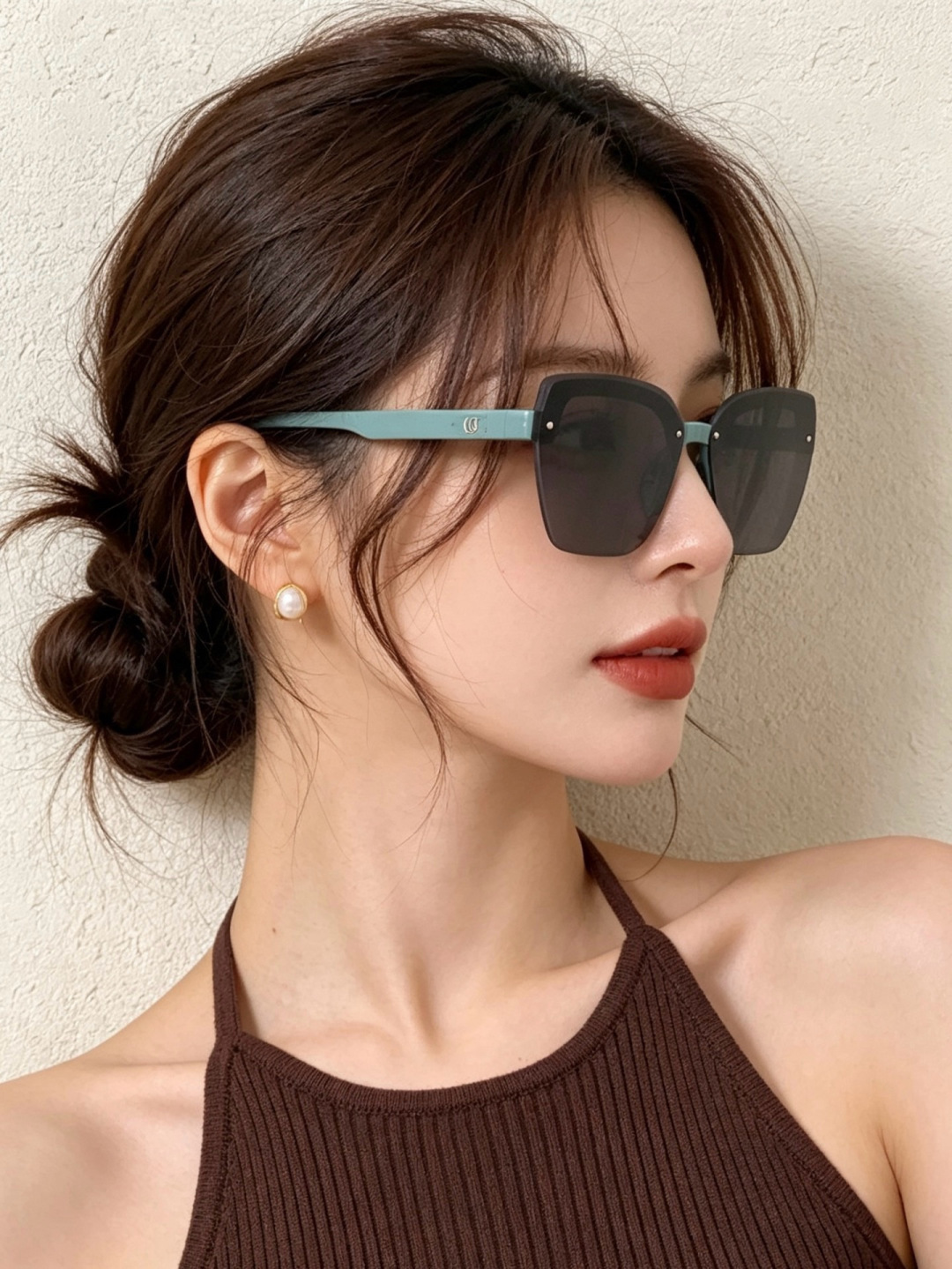 DIOR女士太阳镜🎒新款 最潮时尚太阳镜👓👕出行必备👒👠潮人必备[呲牙][呲牙] 高档金属镶钻搭配宝丽来超清偏光太阳镜片