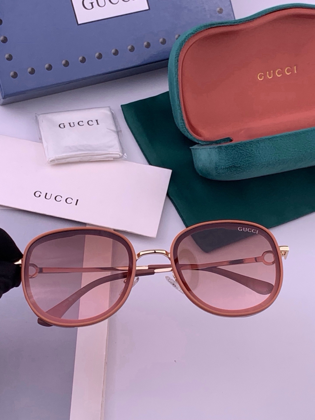 GUCCI-古驰意大利进口🇮🇹时尚潮流奢华装饰太阳眼镜 复古偏光高清太阳镜明星海报款 超高复杂工艺 立体质感十足 👍🏻认