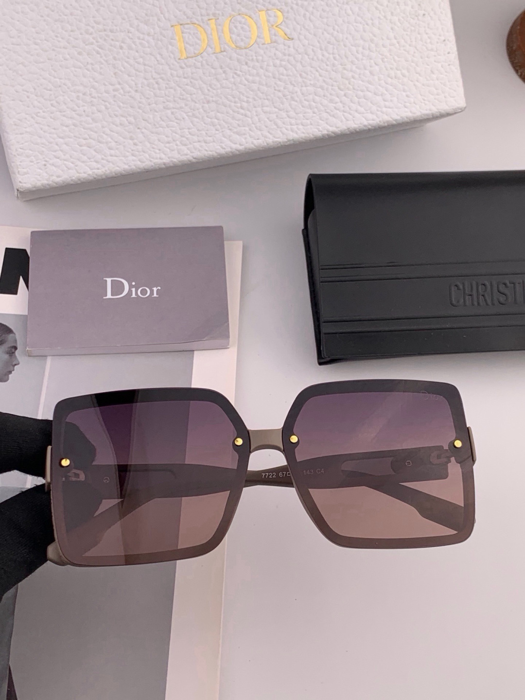 🔺 【DIOR-迪奥】开春新款 潮流爆款 时尚方框偏光太阳镜 高品质 佩戴舒适 网红潮款墨镜 女士高清偏光太阳镜🕶️ 🎉