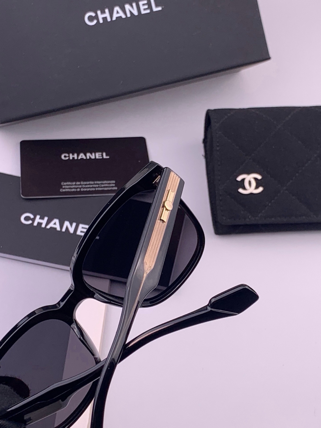【CHANEL】香奈儿 新款潮流爆款 时尚方框太阳镜 佩戴舒适 网红潮款墨镜  女士高清加厚偏光太阳镜🕶️ 🎉高品质TR