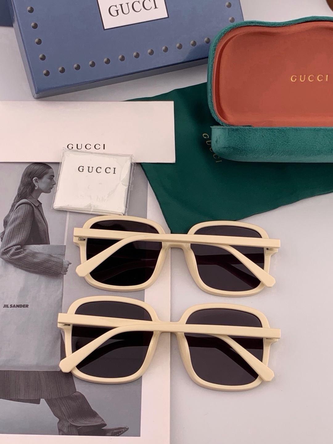 🔺GUCCI🔻古驰 GG方框太阳镜 完美品质 🎓独特设计  适合各种脸型 亮相时装周 超时尚百搭 实物精致  情侣款 男
