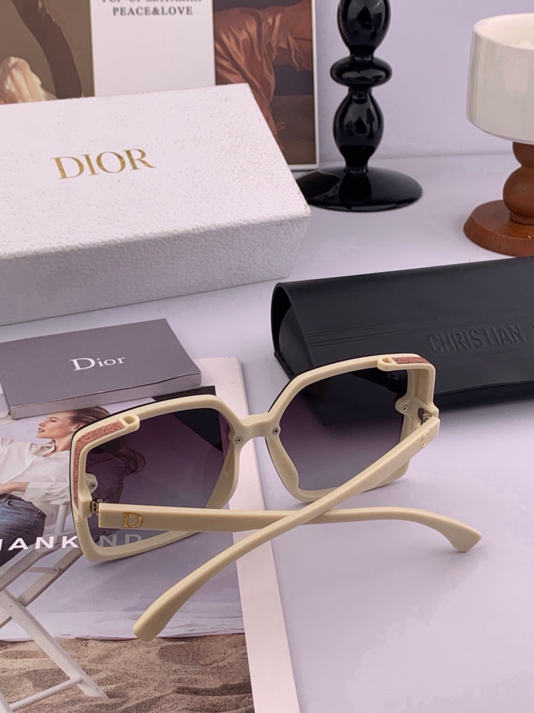 🔺 【DIOR-迪奥】开春新款 潮流爆款 时尚方框偏光太阳镜 高品质 佩戴舒适 网红潮款墨镜 女士高清偏光太阳镜🕶️ 🎉