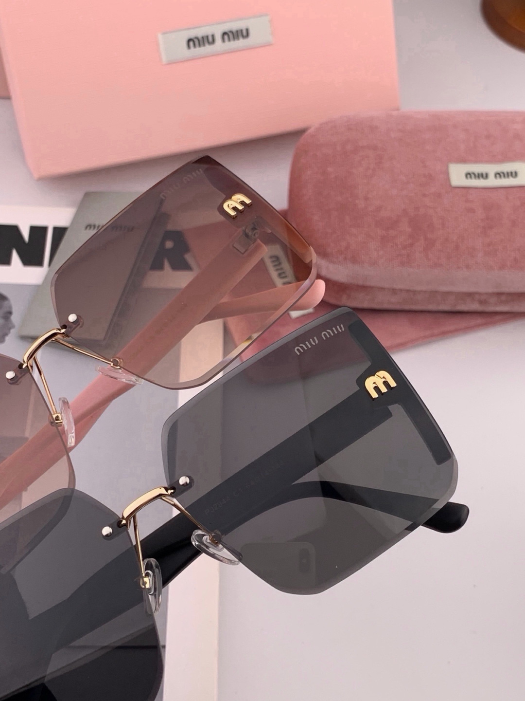 🔺 【缪缪 】开春新款 潮流爆款 时尚方框太阳镜 高品质 佩戴舒适 网红潮款墨镜 女士高清太阳镜🕶️ 🎉高品质TR镜框 