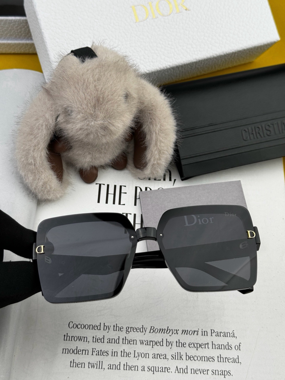 🔺 【DIOR-迪奥】开春新款 潮流爆款 时尚方框偏光太阳镜 高品质 佩戴舒适 网红潮款墨镜 女士高清加厚偏光太阳镜🕶️