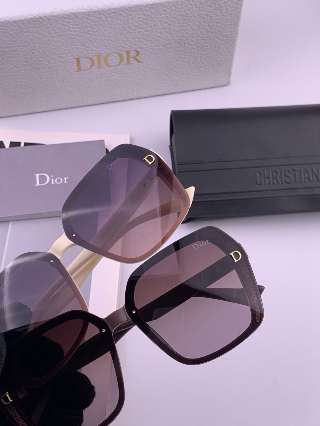 【DIOR】迪奥偏光太阳镜 时尚造型 开车驾驶镜时尚墨镜🌸世界顶级奢华品牌，品质保证！😍😍经典款, 明星热爱!💥💥有史以