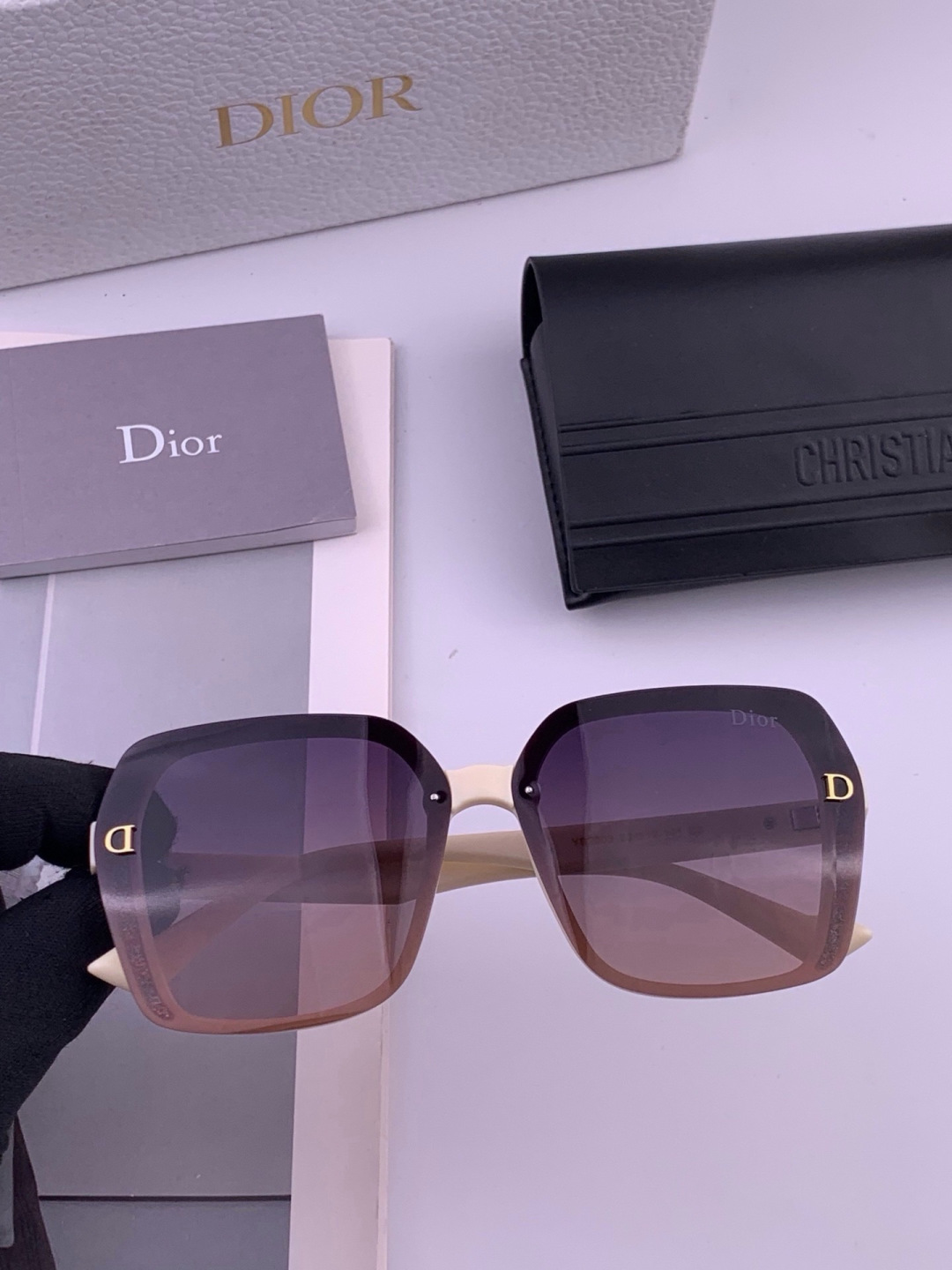 【DIOR】迪奥偏光太阳镜 时尚造型 开车驾驶镜时尚墨镜🌸世界顶级奢华品牌，品质保证！😍😍经典款, 明星热爱!💥💥有史以