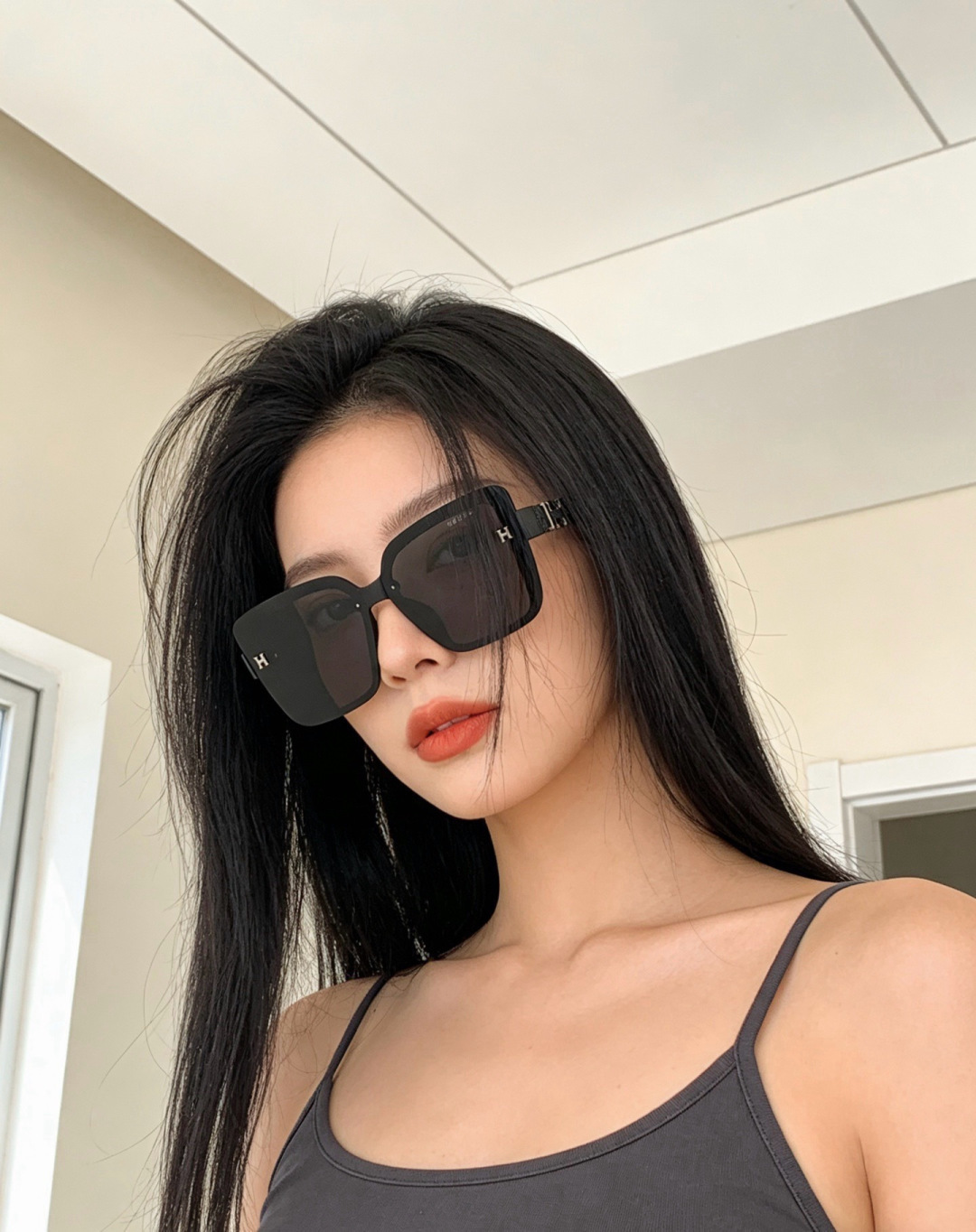 新款 爱马仕女士偏光太阳镜🕶️ 宝丽来高清镜片🎉高品质TR-90镜框 时尚百搭！ 型号：H1992