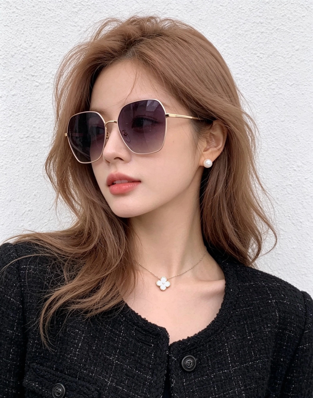 GUCCI  开春新款 马鞍扣镜腿系列墨镜，优雅方框太阳镜各路网红纷纷带起气场满分‼️ 俏皮甜美.上脸效果更佳.金属质感