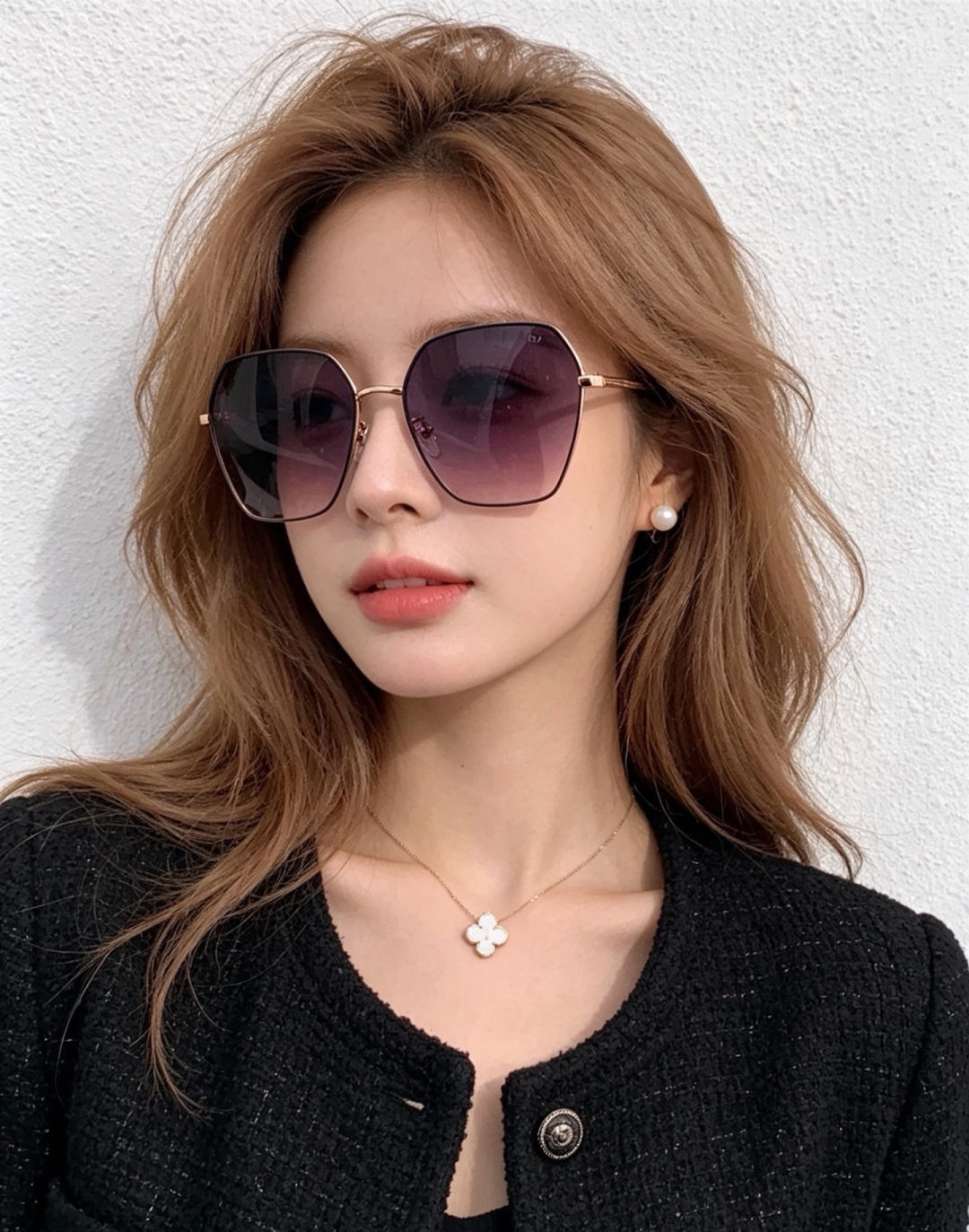 GUCCI  开春新款 马鞍扣镜腿系列墨镜，优雅方框太阳镜各路网红纷纷带起气场满分‼️ 俏皮甜美.上脸效果更佳.金属质感