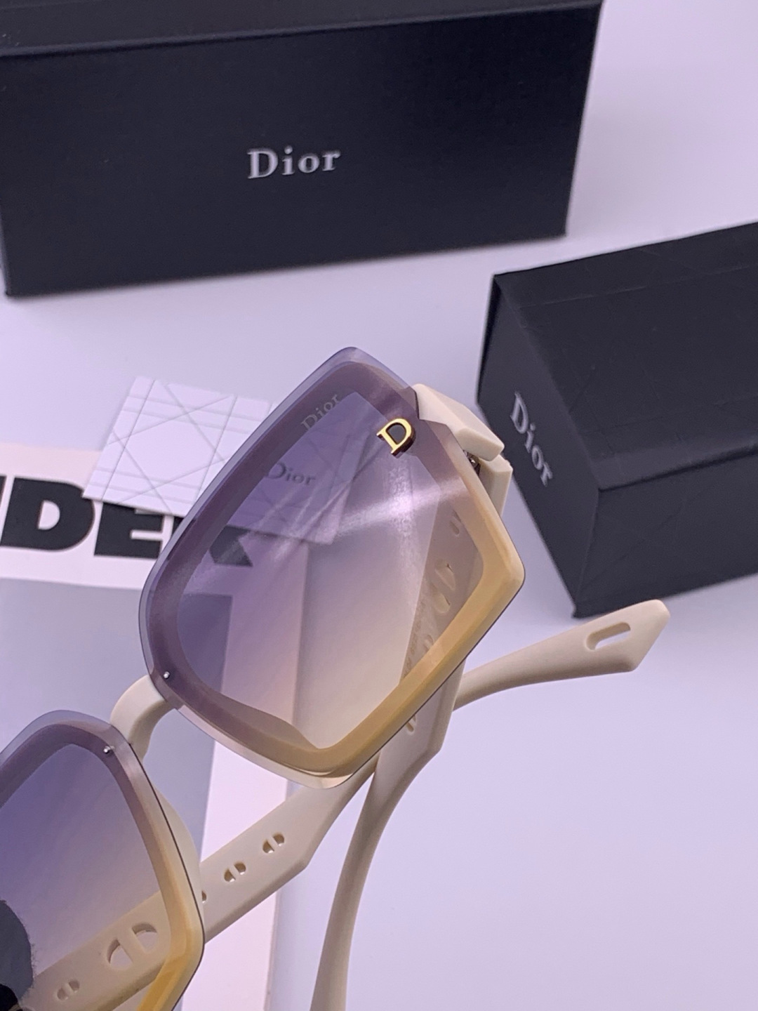 🔺 【DIOR-迪奥】开春新款 潮流爆款 时尚方框偏光太阳镜 高品质 佩戴舒适 网红潮款墨镜 女士高清加厚偏光太阳镜🕶️