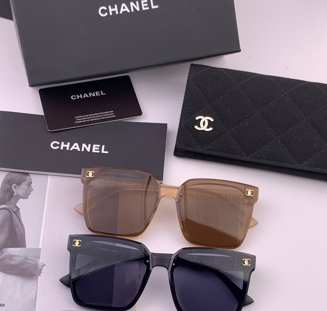 🔺CHANEL🔻官方早春新款，众多明星同款[色]香奈儿‼️‼️新款大框墨镜 ，🌈🌈宝丽来超清太阳镜🔝🔝型号：CH4700
