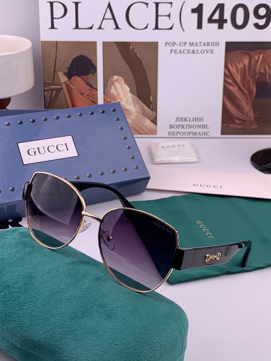 GUCCI 开春新款 最新款方框太阳镜 各路网红纷纷带起气场满分‼️ 俏皮甜美.上脸效果更佳.金属质感超好 型号：G13