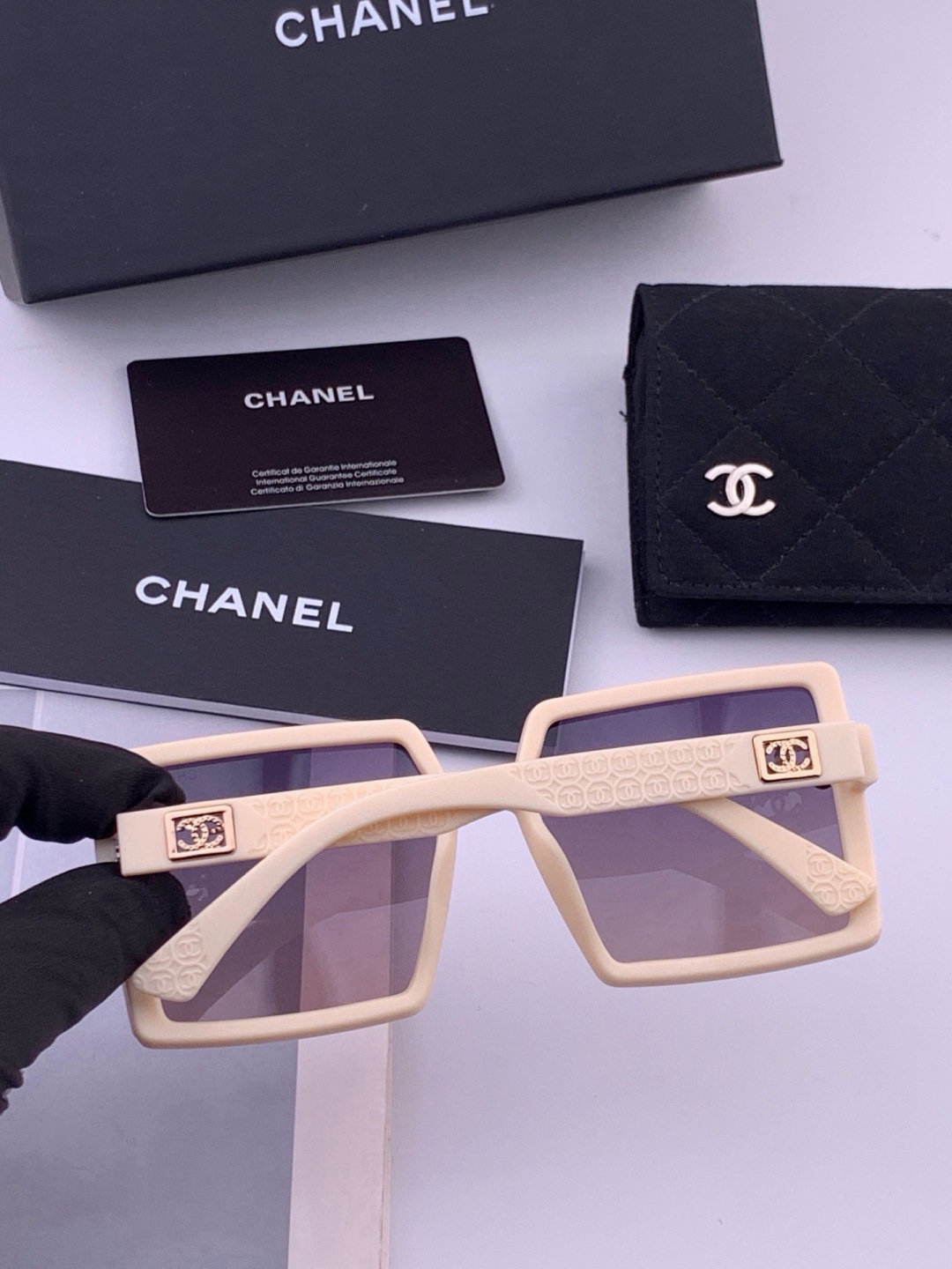 【CHANEL】香奈儿 新款潮流爆款 时尚方框太阳镜 佩戴舒适 网红潮款墨镜  女士高清加厚偏光太阳镜🕶️ 🎉高品质TR