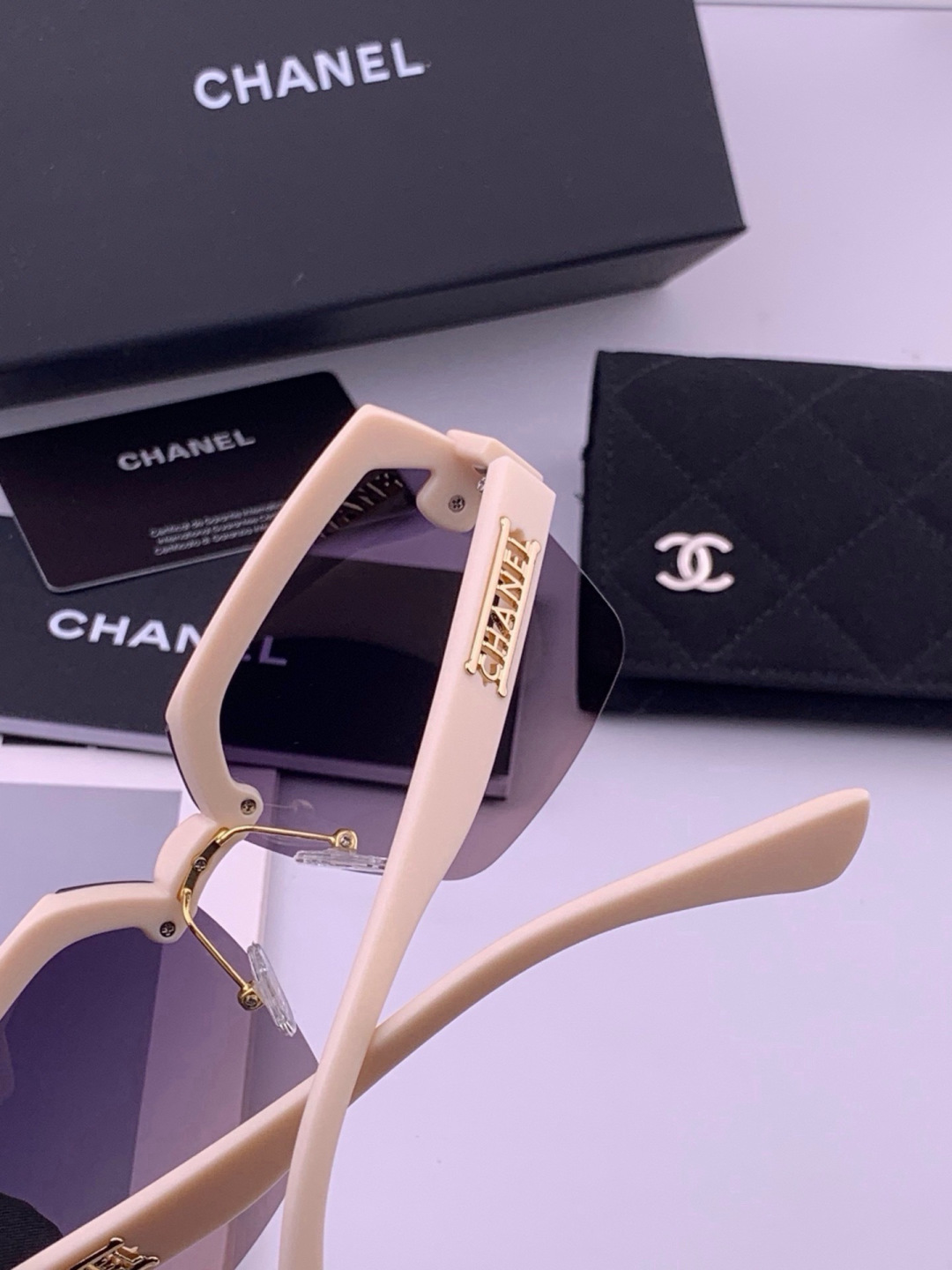 【CHANEL】香奈儿 新款潮流爆款 时尚方框太阳镜 佩戴舒适 网红潮款墨镜  女士高清加厚偏光太阳镜🕶️ 🎉高品质TR
