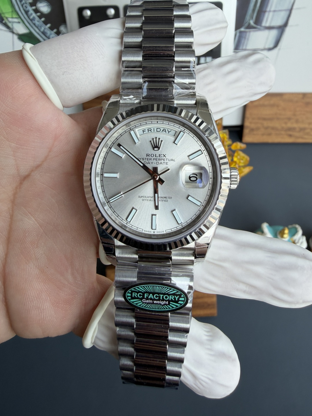 NO:754976,RC counterweight silver DD, weighing about 209 grams.19860909RC配重银DD,重量209克左右,,Watch