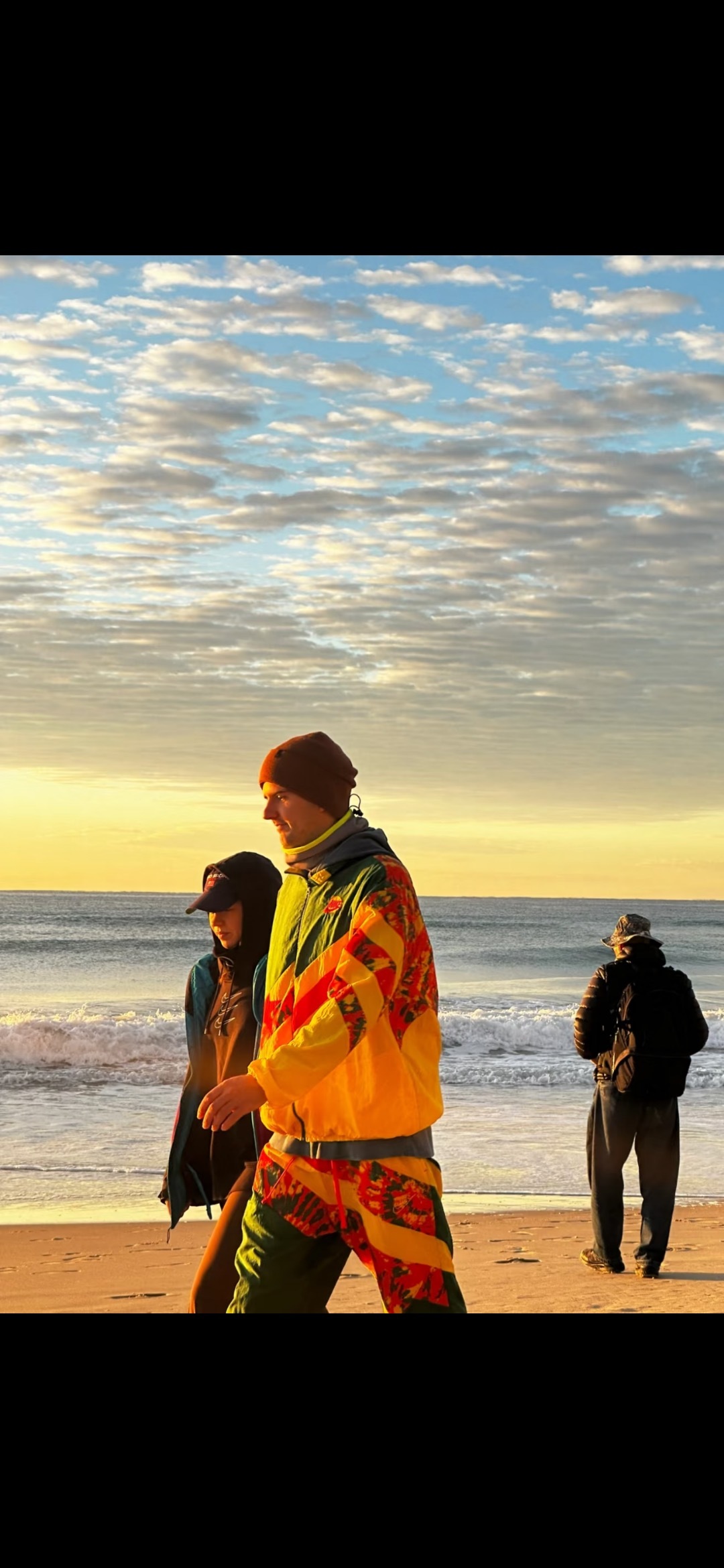 正品保真 nike throwback 运动外套梭织夹克
外层拼接设计，梭织面料 内里有网衬，拼接扎染工艺；宽松版型

尺码smlxlxxl

s肩宽54胸围112衣长69适合120斤以下

m肩宽56胸围116衣长71适合120-140斤左右

l肩宽58胸围120衣长72适合140-160斤左右

xl肩宽60胸围124衣长74适合160-180斤左右

xxl肩宽62胸围128衣长76适合180-200斤左右