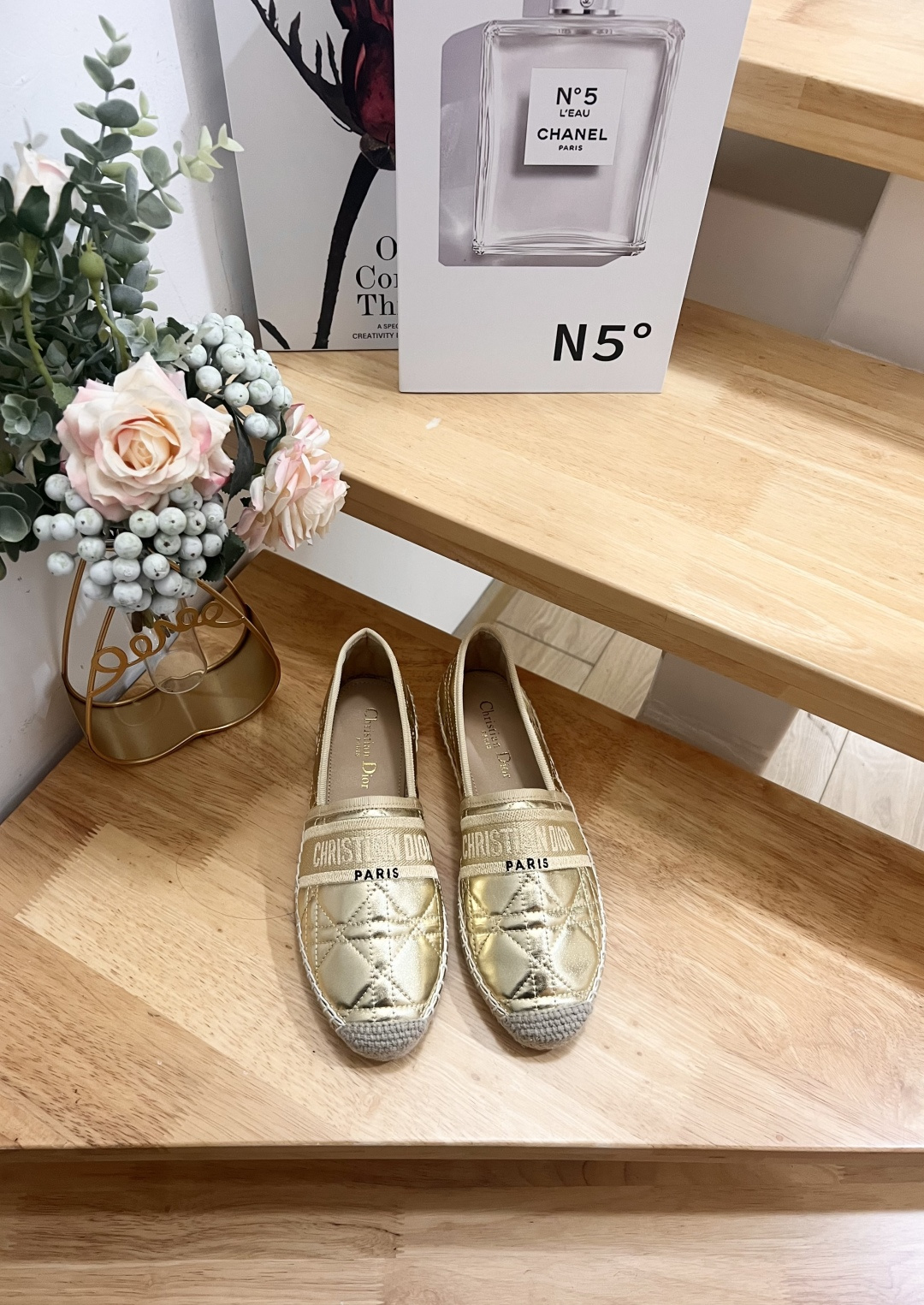 NO:228764,Top high-end original 11 replica Dior early autumn new pattern flower-tie fishing embroidery shoes classic logo design is the two main series. Whether it is a bag or a bag, it is very hot, the door is special, the cabinet is special, the original version, the fine details of all aspects are extremely accurate, the force level is zero difference, the perfect comfort of the foot is Baidu. ZP custom embroidery fabric original hand-knit large woven bottom Size: 36-41 (with standard purchase full set of packaging), fisherman shoes, dior, dior, espadrilles19860909顶级高版本原版11复刻 Dior迪奥早秋新款 图案花提刺渔绣夫鞋 经典logo刺设绣计谓可是这两主年打系列 无论包鞋包子是还是衣服非都常热的门 专同柜步 原定版制 各方细面节非常致极到力位求误零差 上绝脚对的舒适百度搭. ZP订制绣刺面料 原版工手编大织底 码数: 36-41（配代标购准全套包装）,渔夫鞋,dior,dior,espadrilles,Women's Shoes